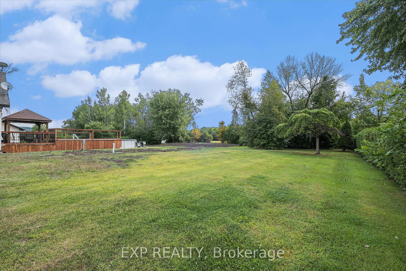 Detached House sold at 16 Landriault Avenue, Champlain, Ontario, K0B 1K0 - Champlain Twp - MLS: X12374422