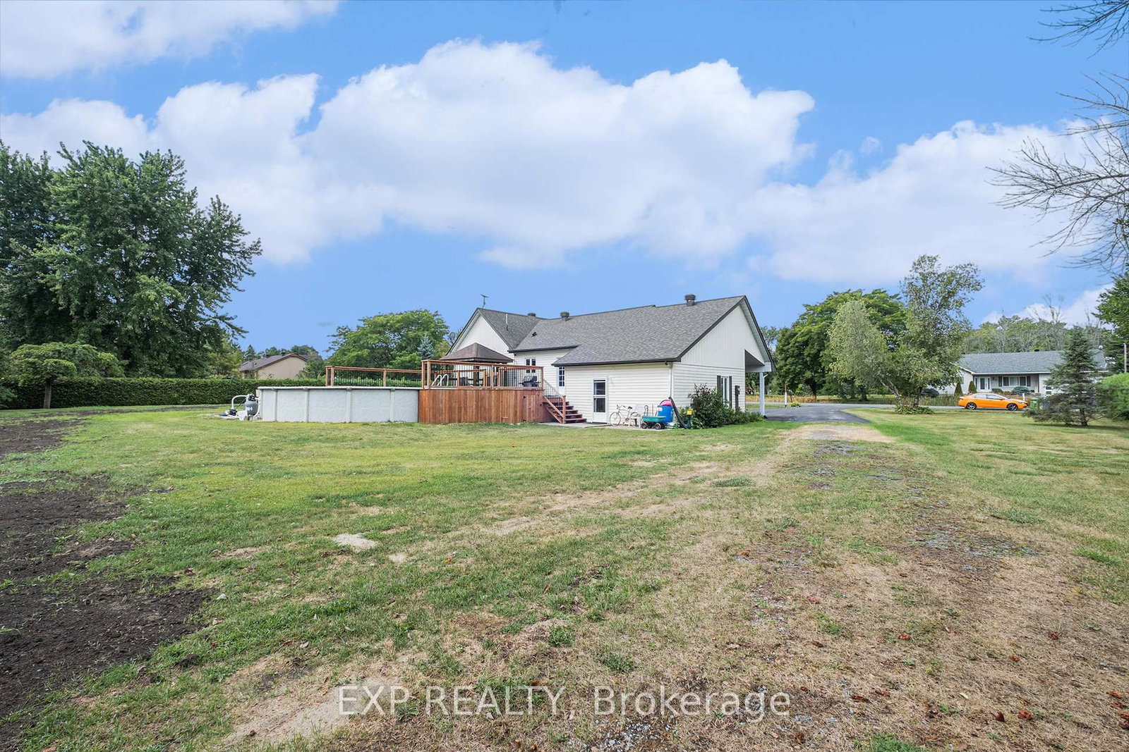 Detached House sold at 16 Landriault Avenue, Champlain, Ontario, K0B 1K0 - Champlain Twp - MLS: X12374422
