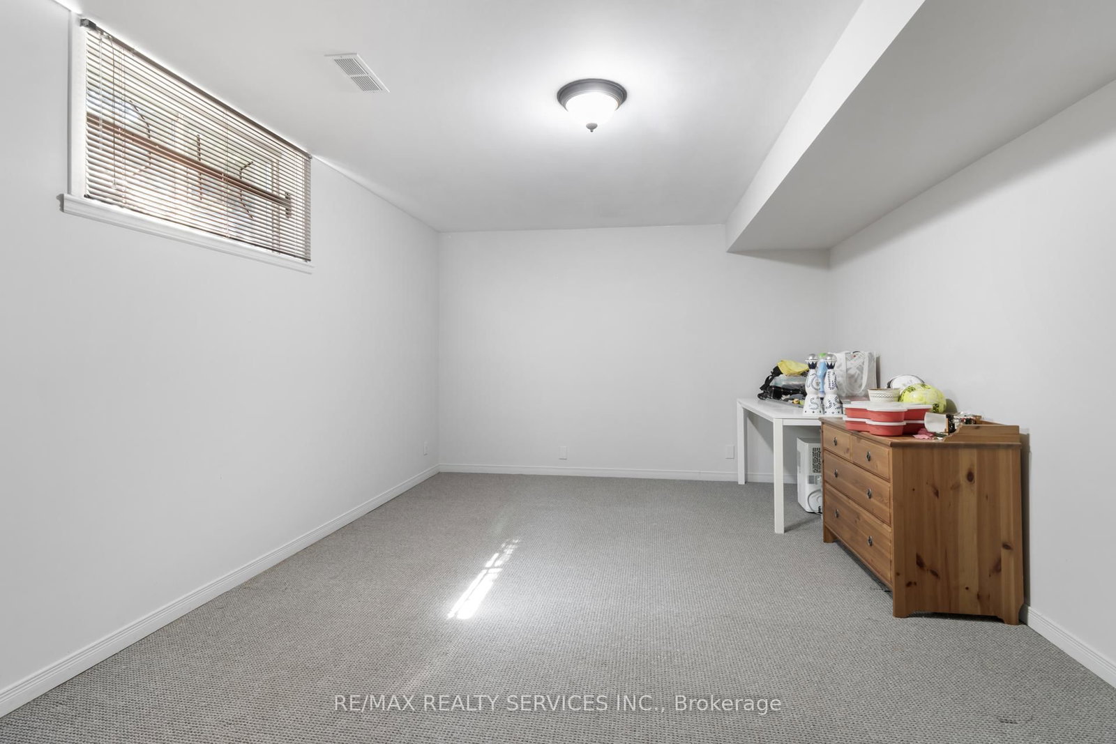 Listing Image 41