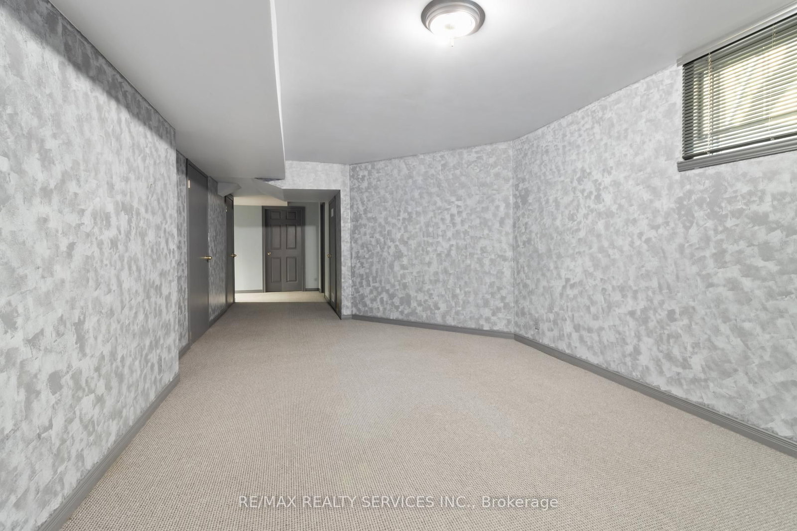 Listing Image 45