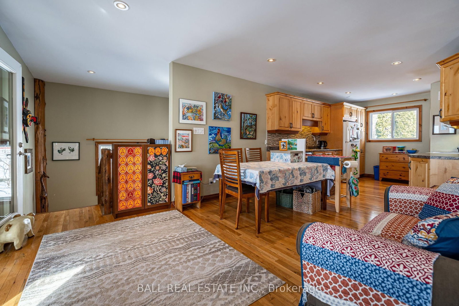 Listing Image 15