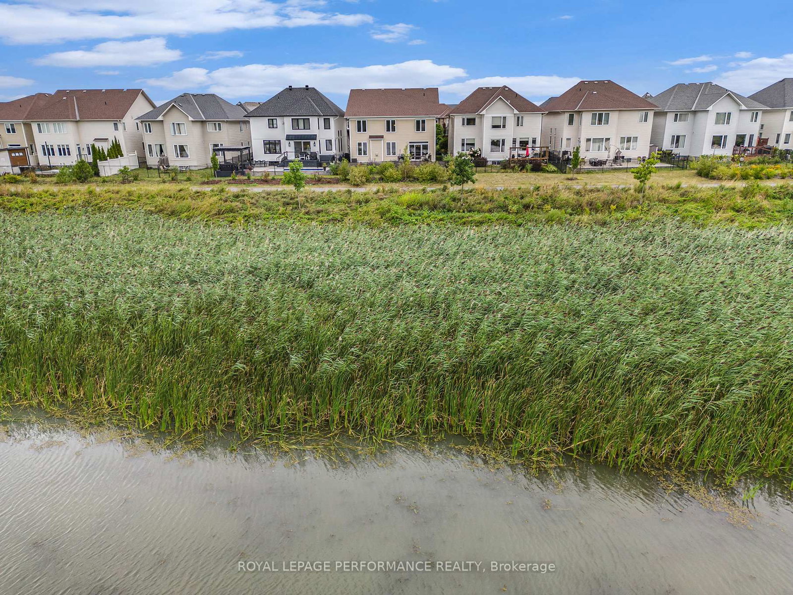 Listing Image 44