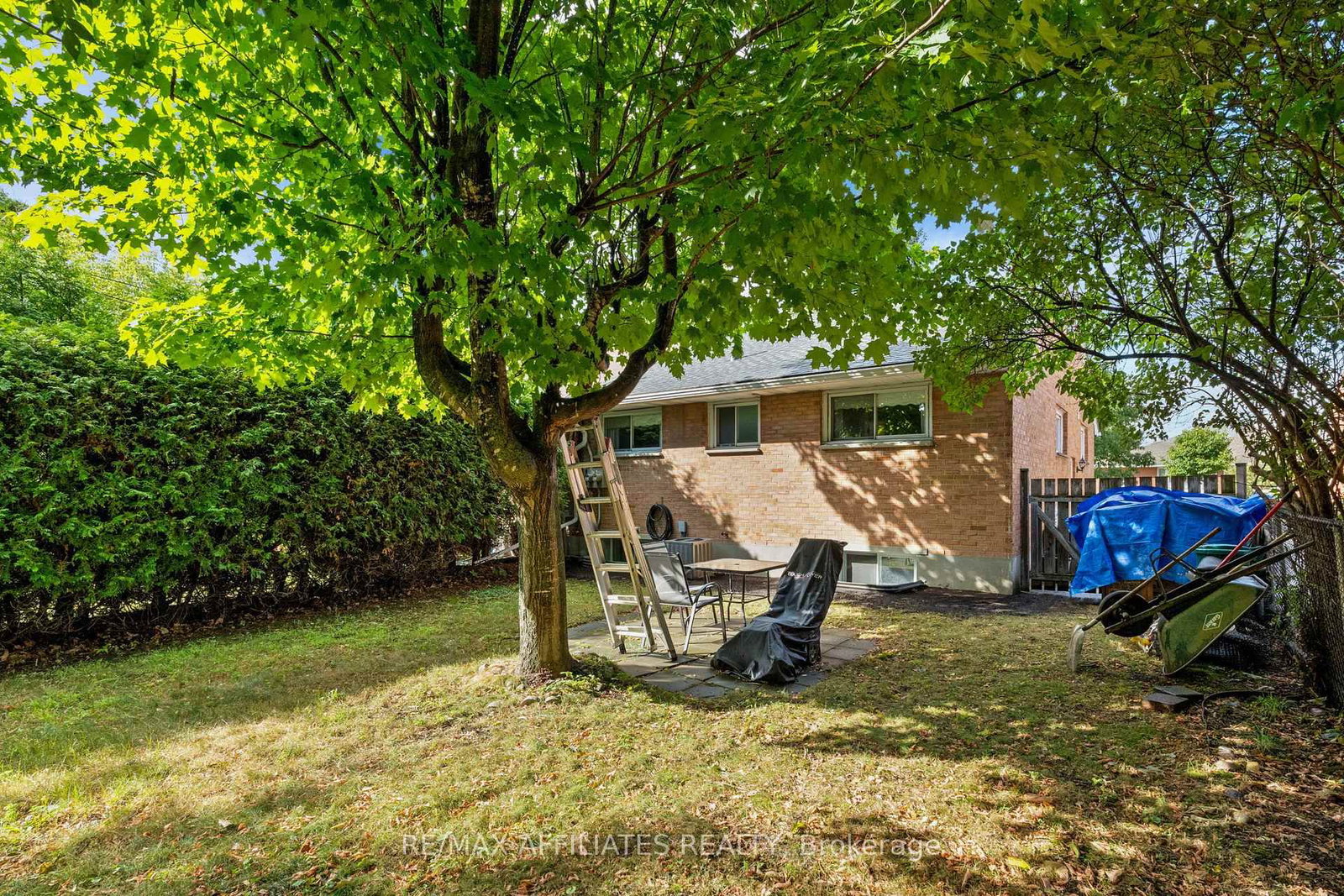 Listing Image 38