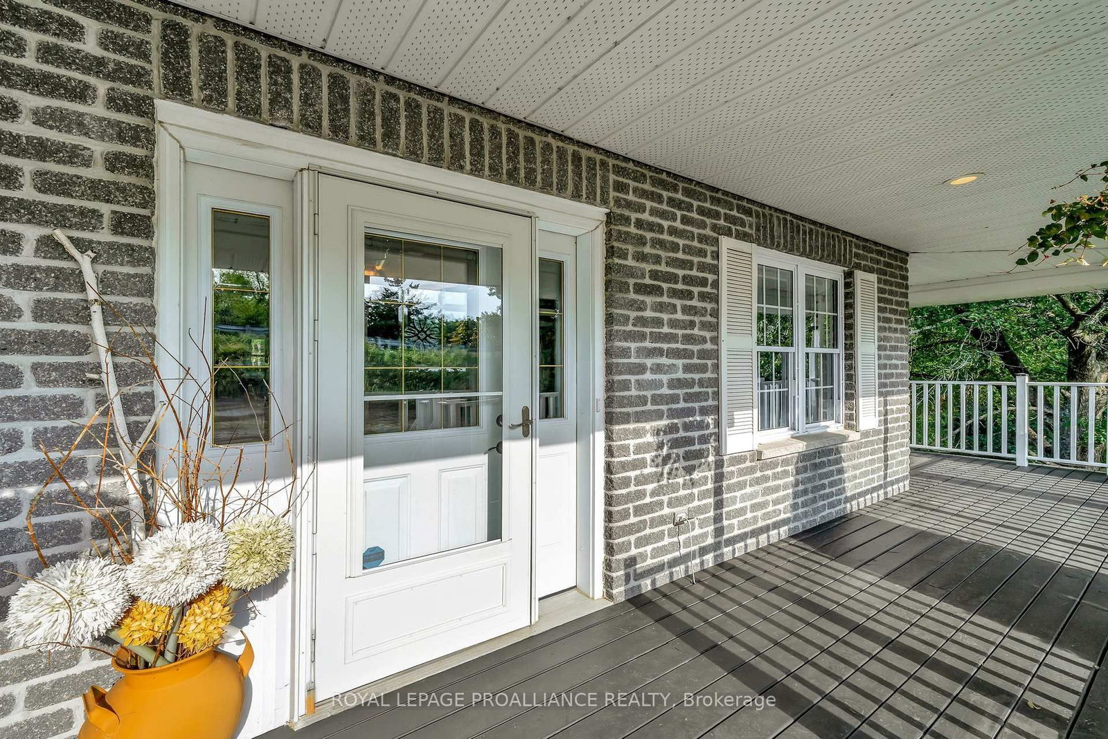 Listing Image 16