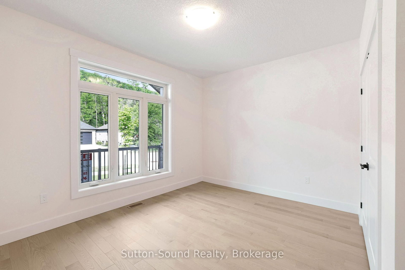 325 6TH Avenue W • Owen Sound, ON photo 28
