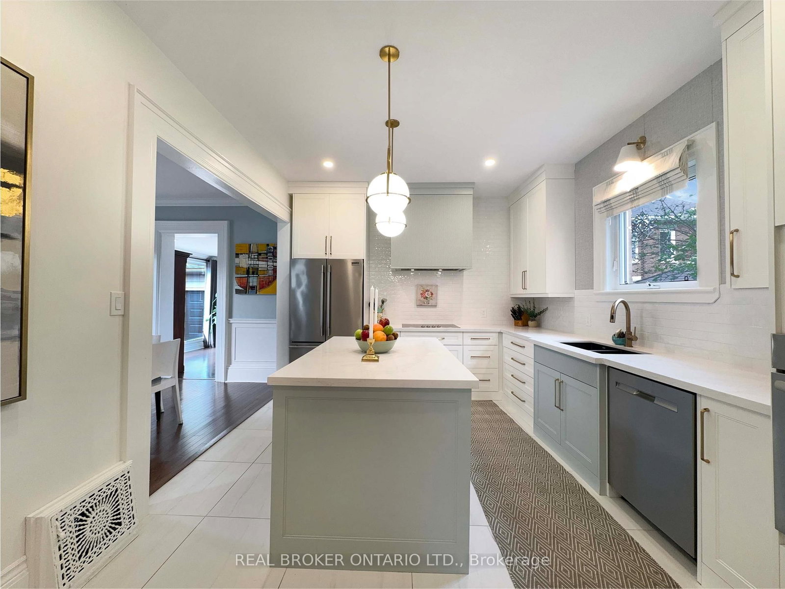 Listing Image 15