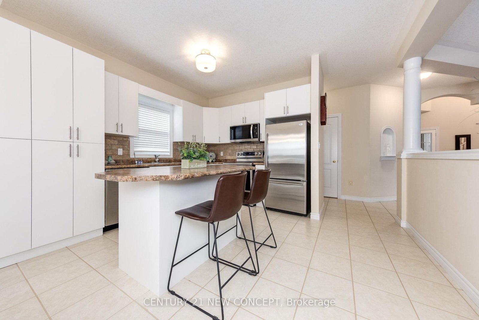 Listing Image 15