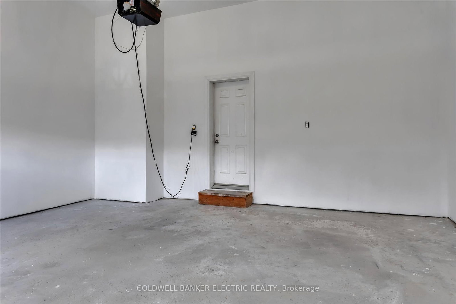 Listing Image 34