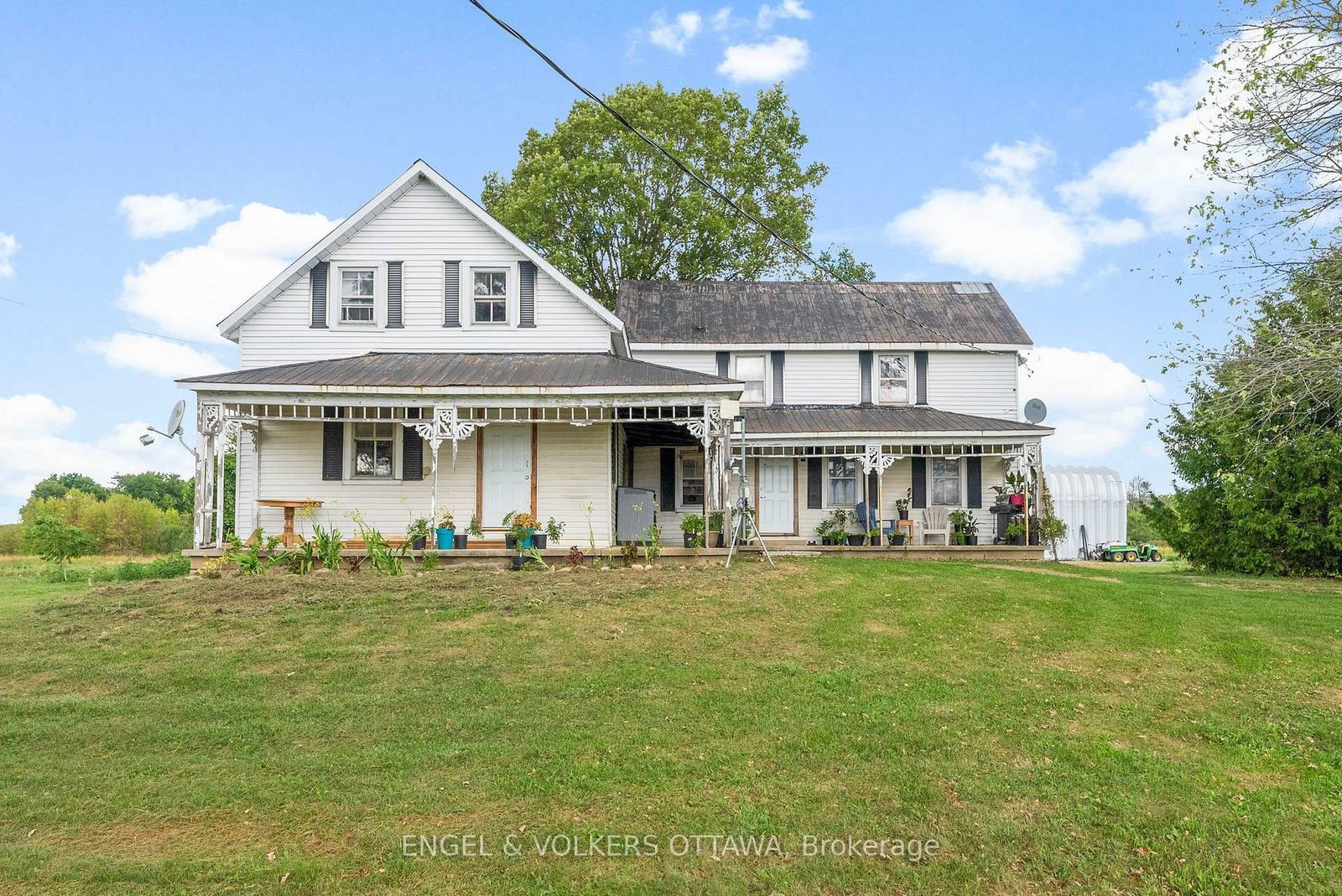 Listing Image 10