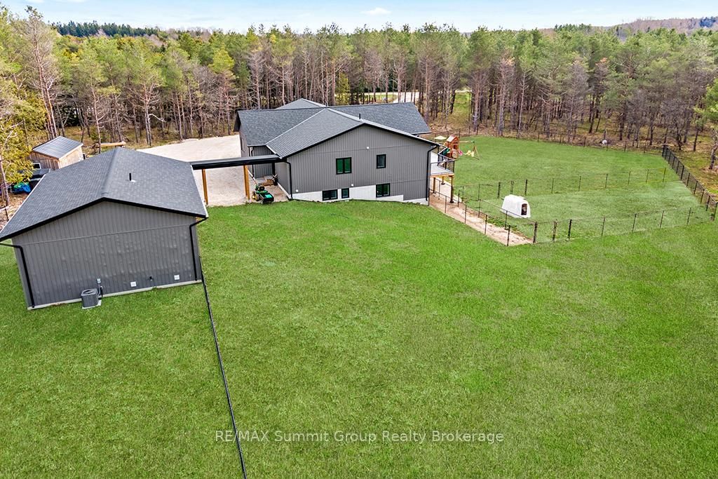 Listing Image 42