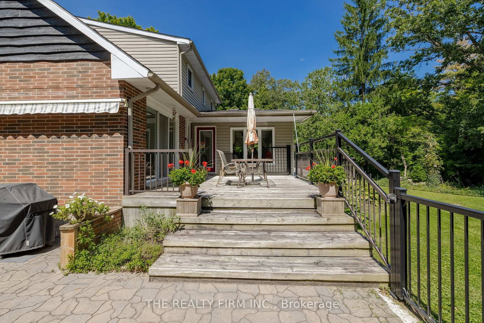 Listing Image 11
