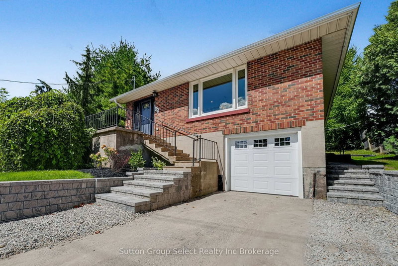 105 KING St E, Ingersoll, N5C 1G8 | Image 3