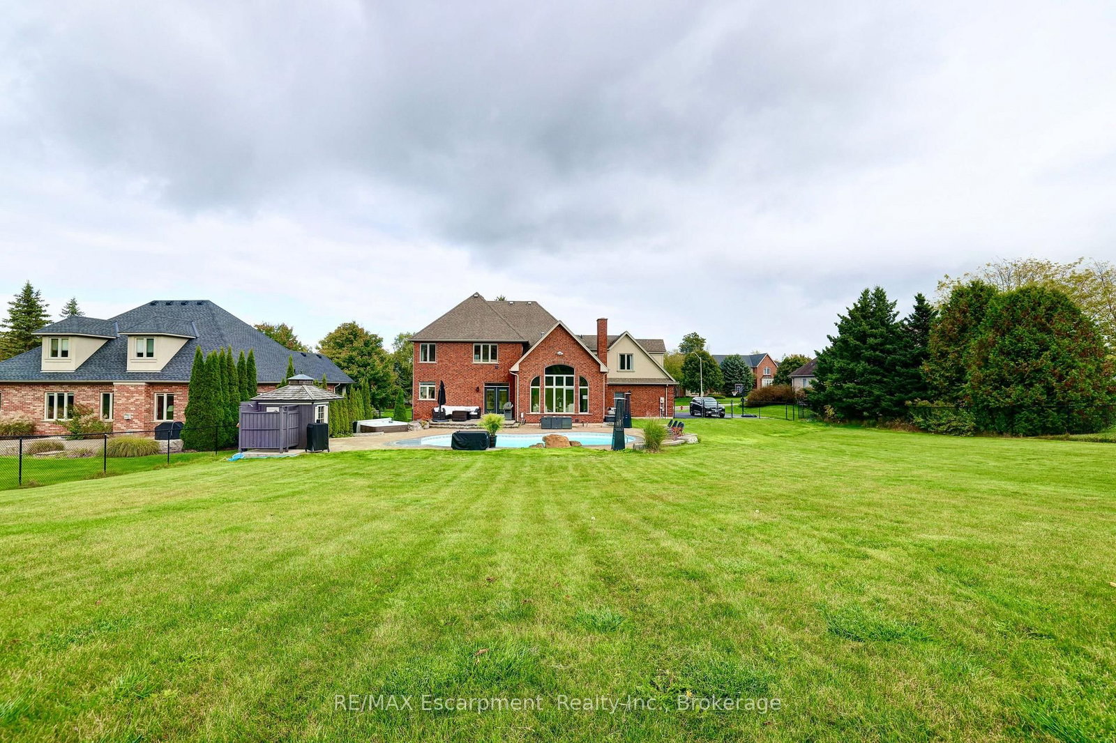 Listing Image 42