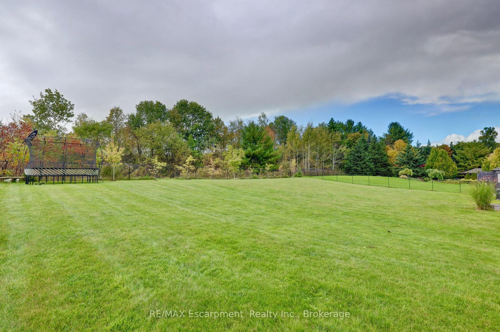 Listing Image 47