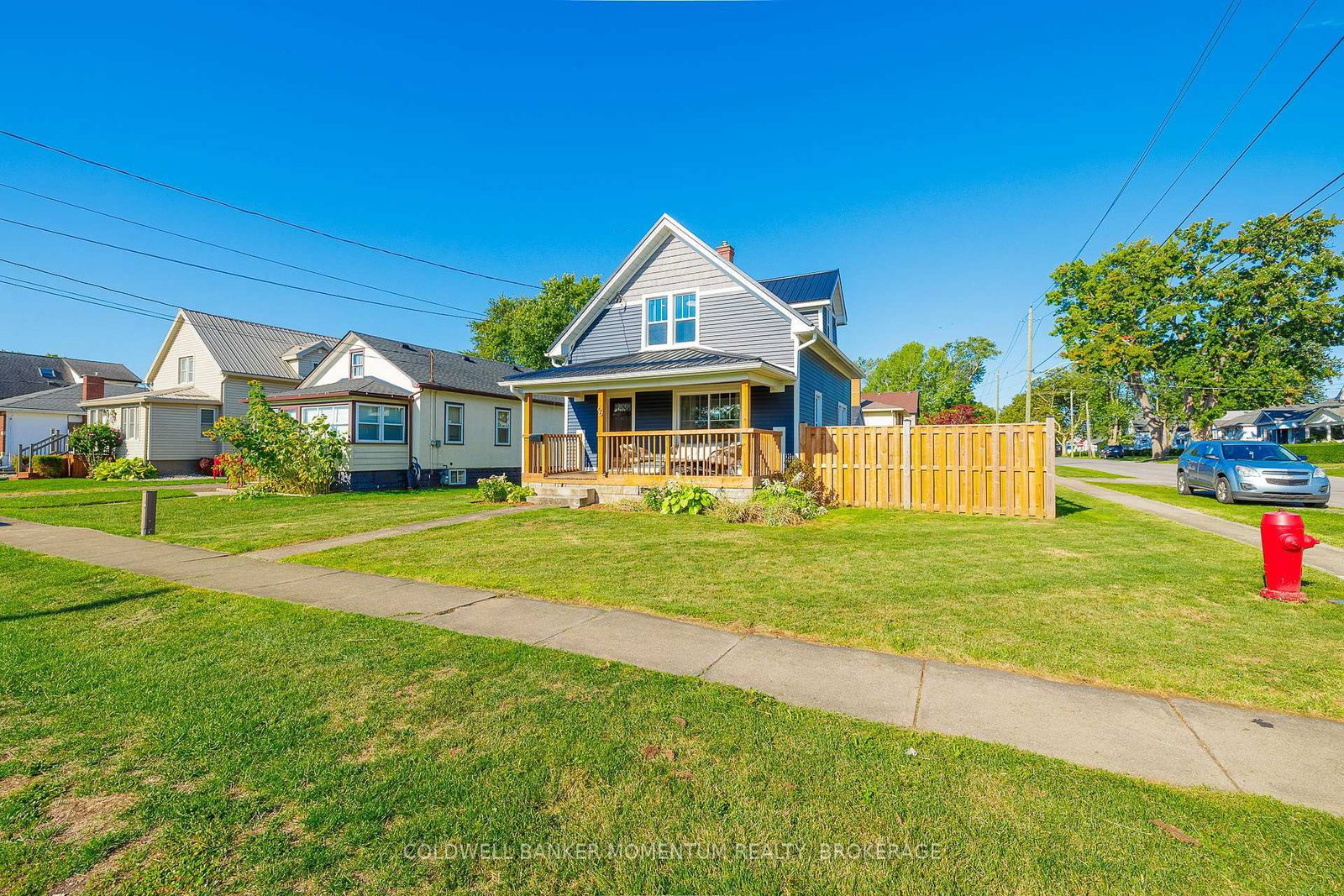 Listing Image 4