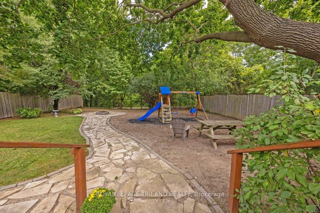 Listing Image 39