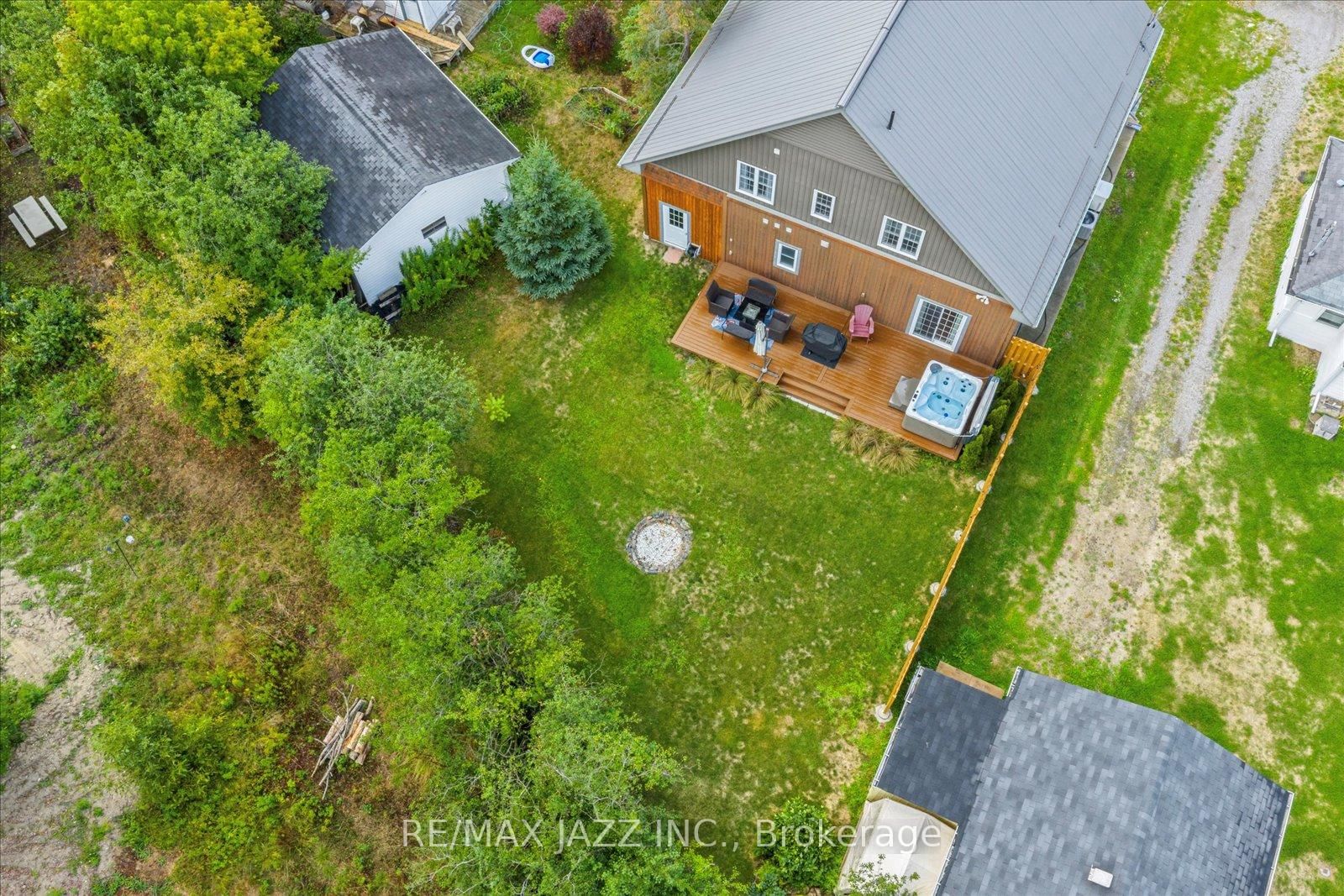 Listing Image 26