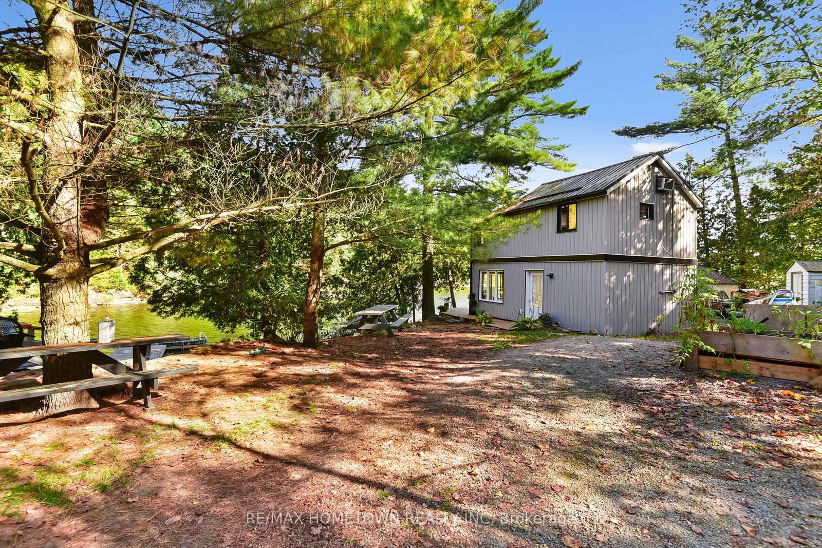 Listing Image 7