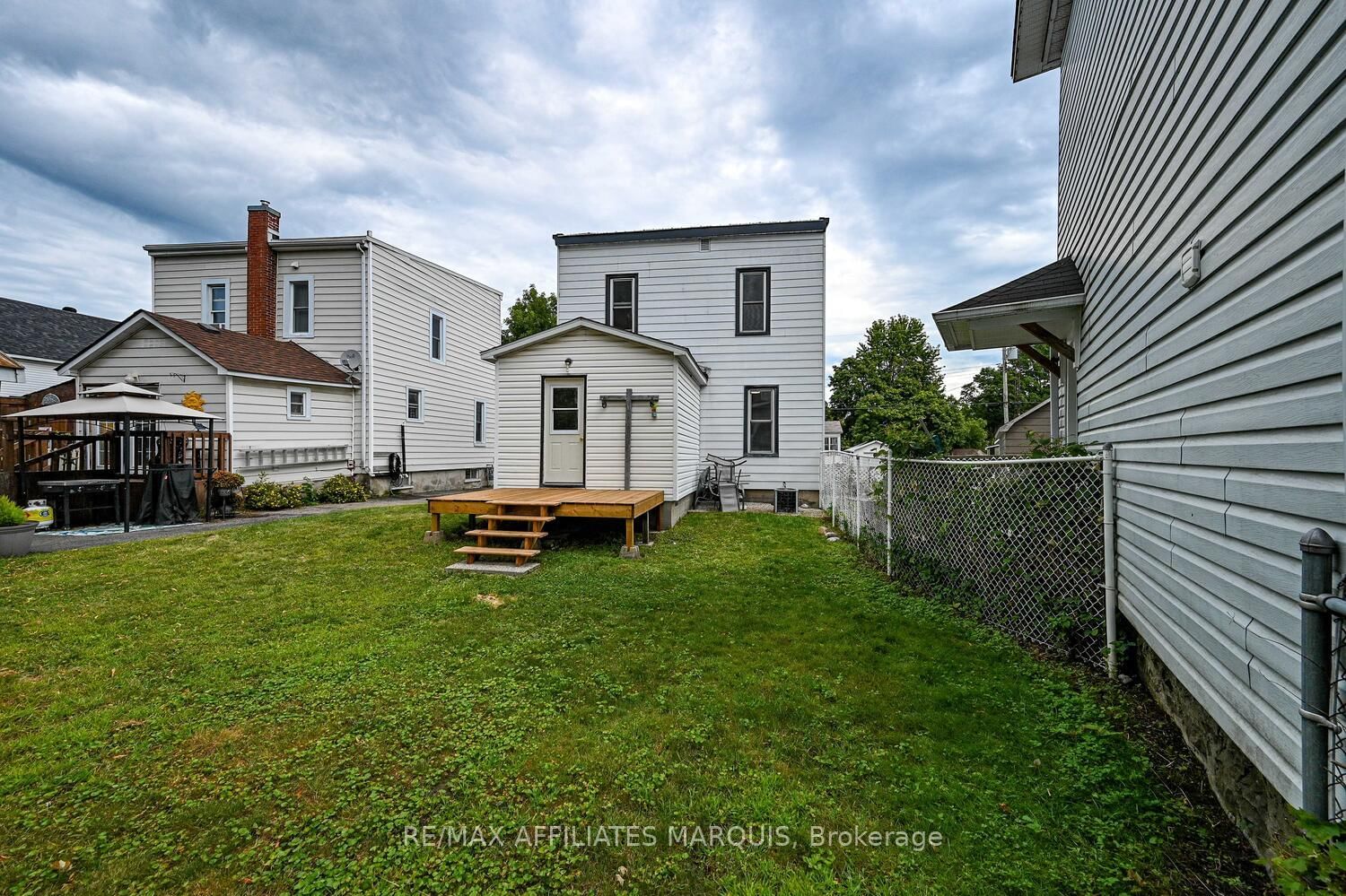 Listing Image 38