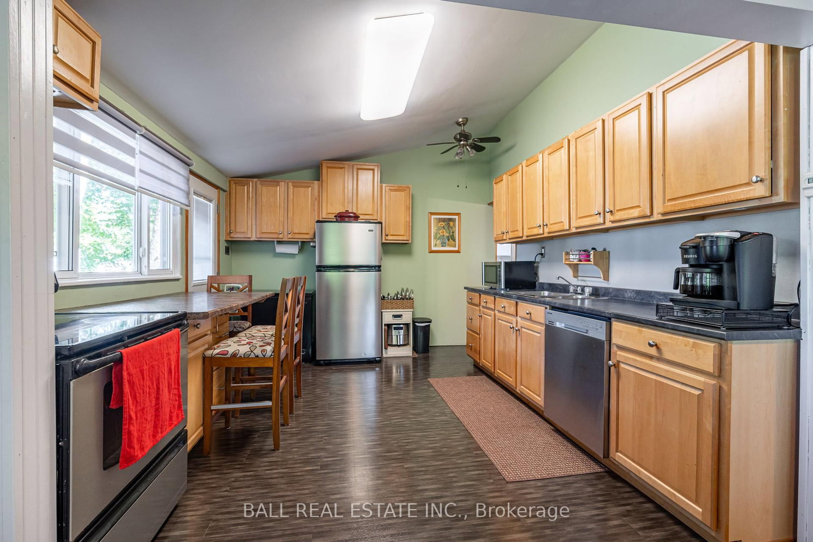 Listing Image 11