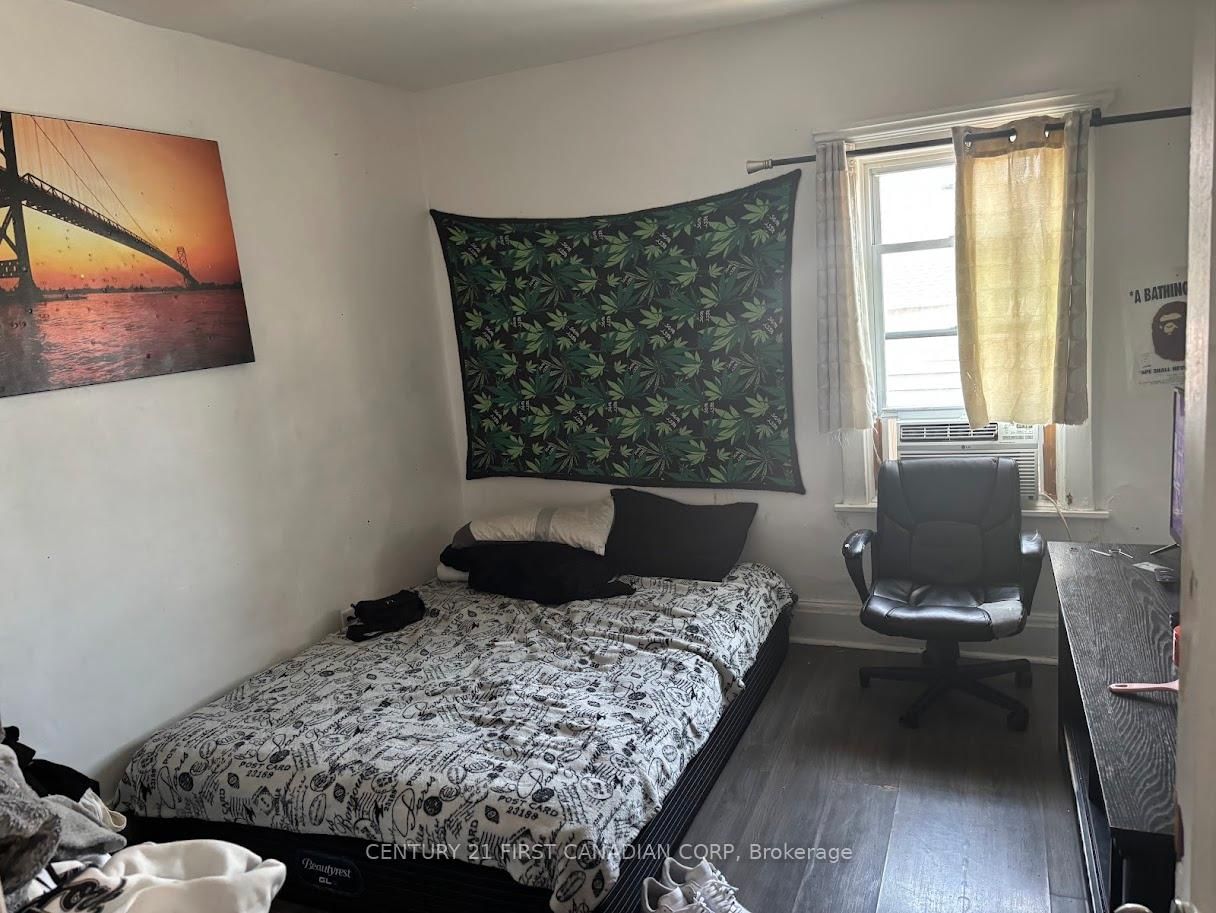 Listing Image 17