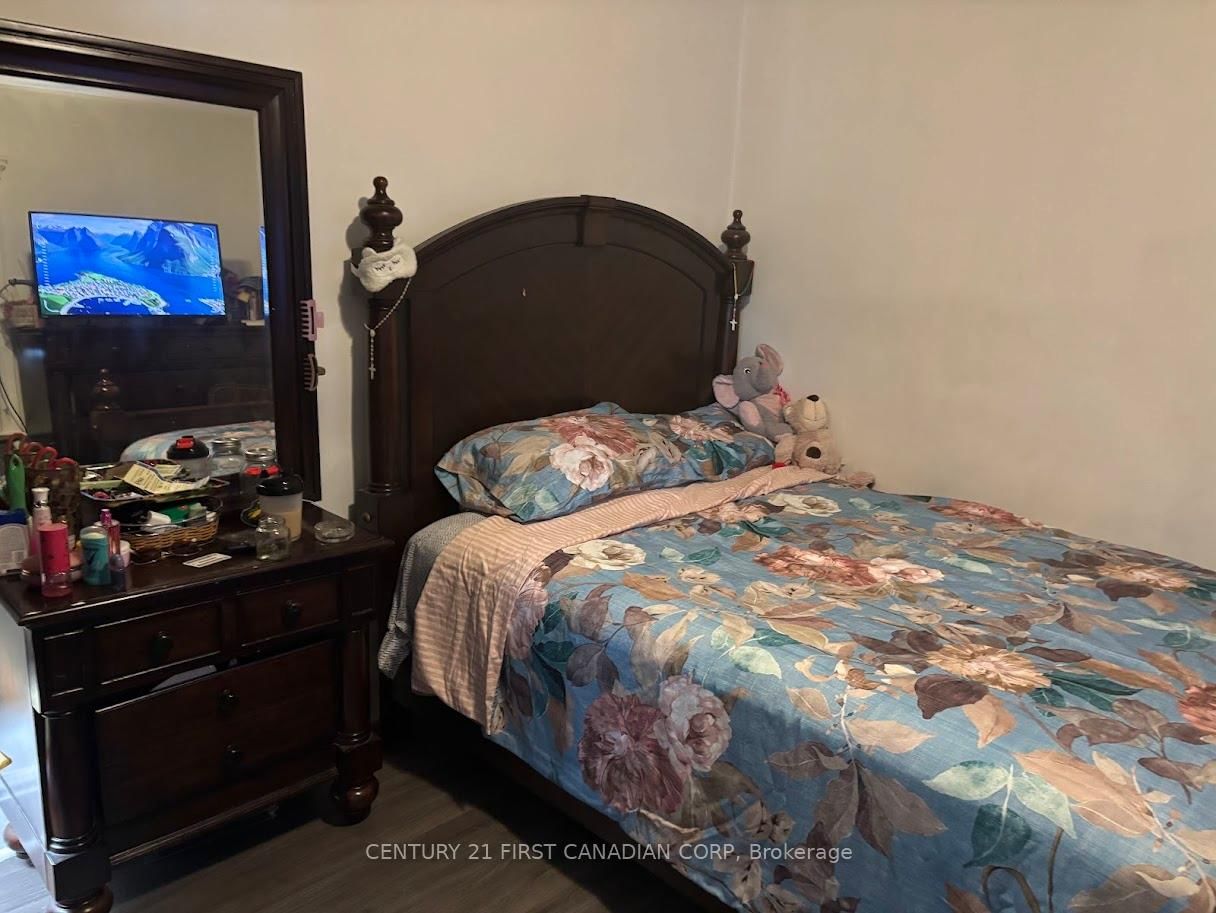 Listing Image 27