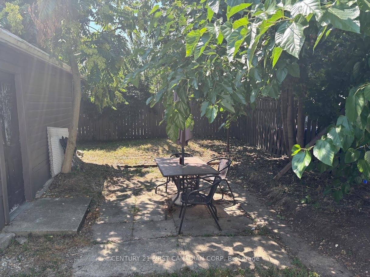 Listing Image 3