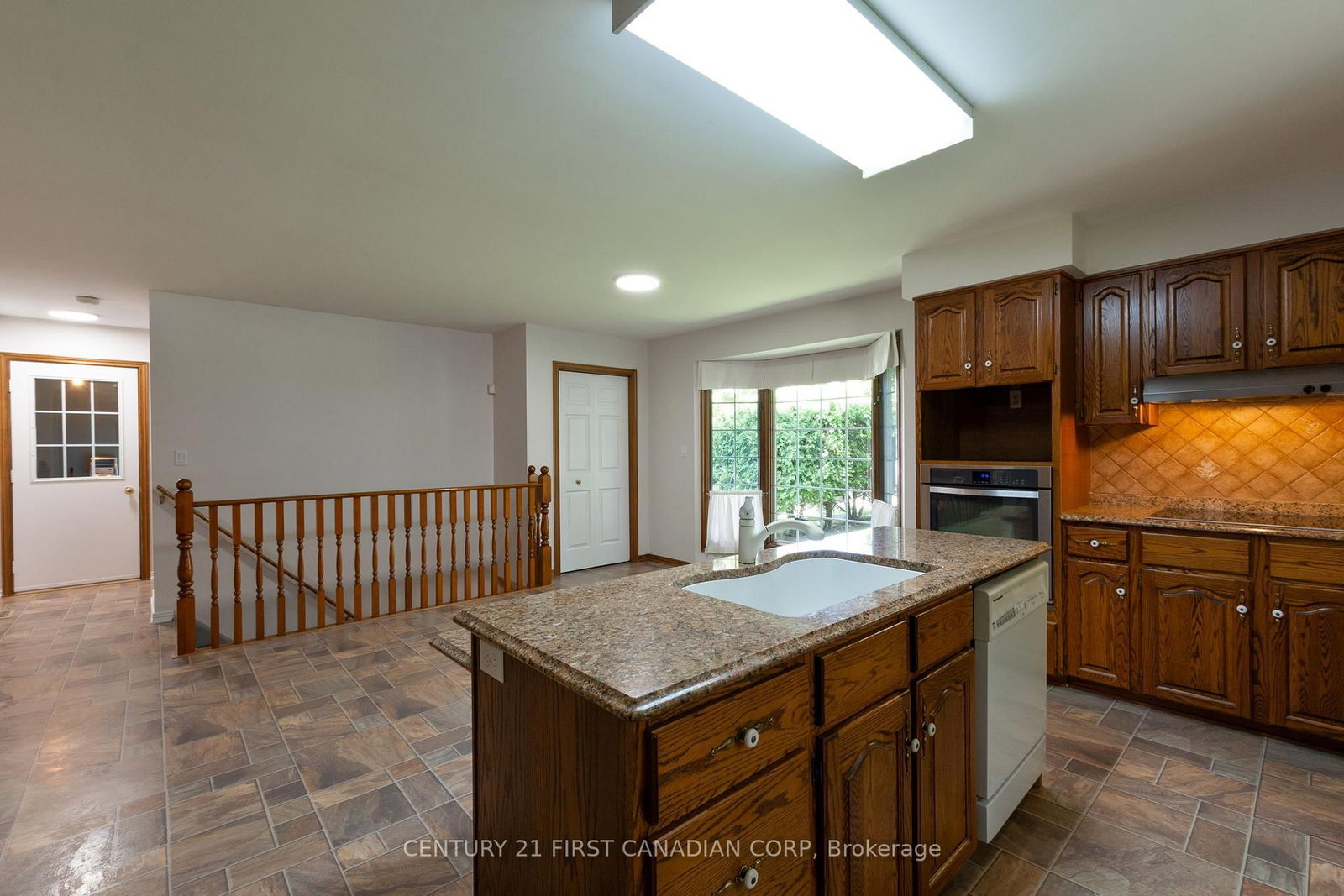 Listing Image 20