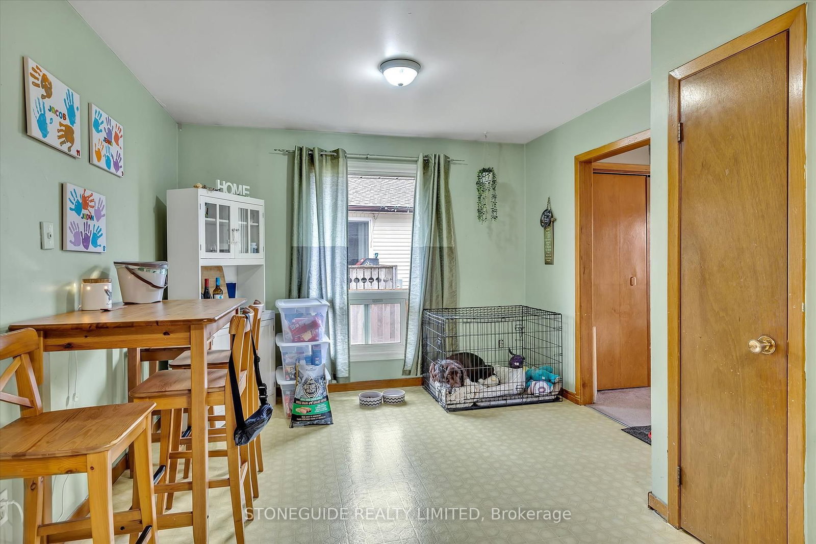 Listing Image 12