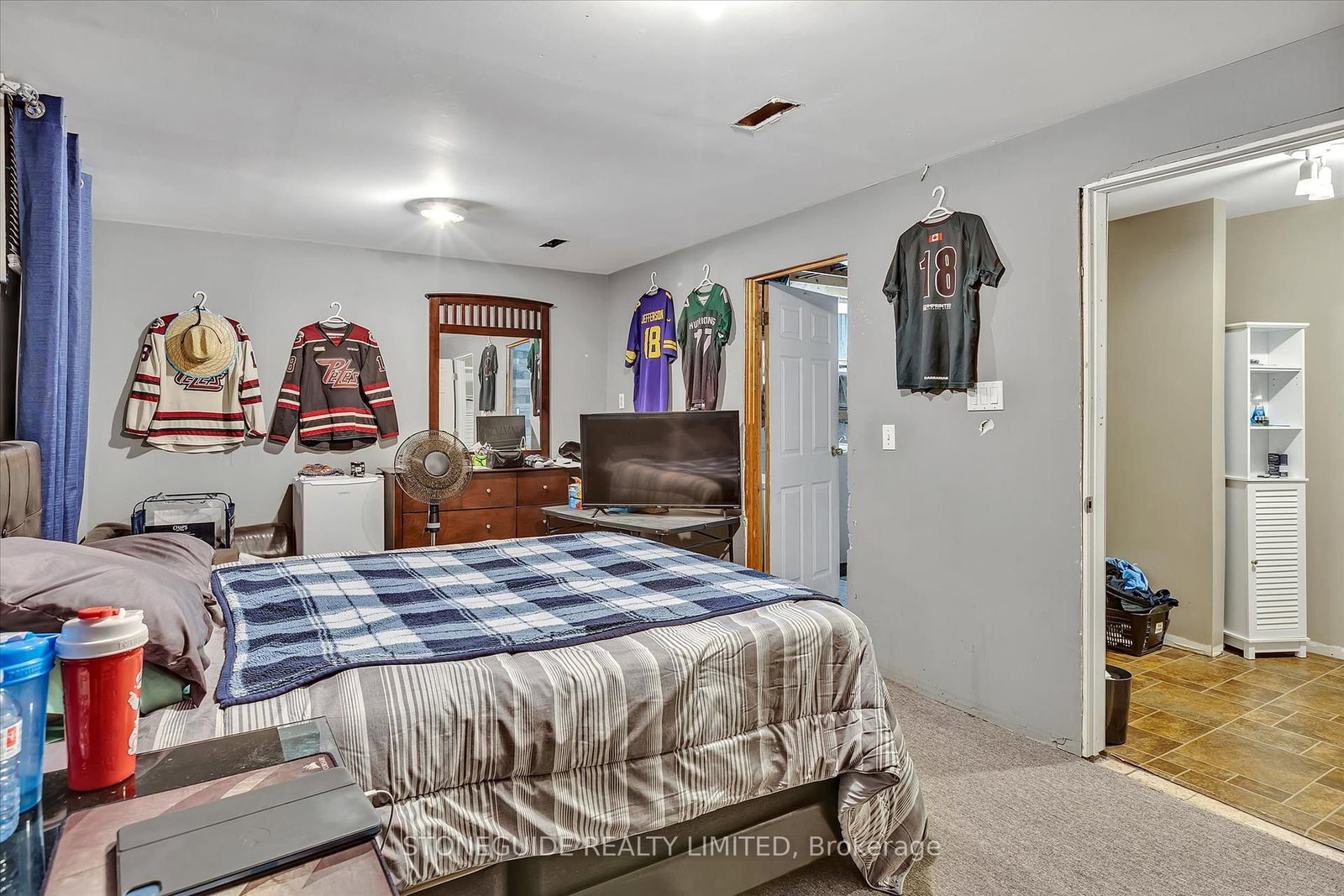 Listing Image 25