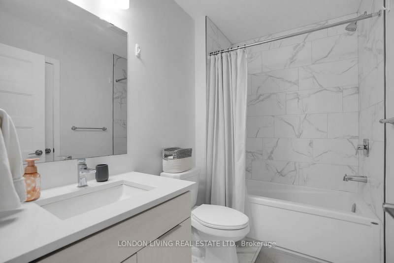 28 - 3380 Singleton Ave, London South, N6L 0C3 | Image 3