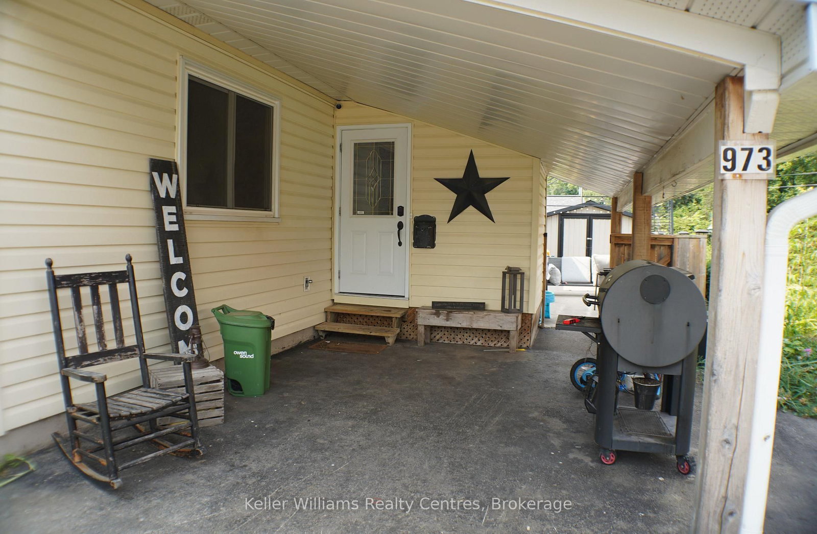 Listing Image 8