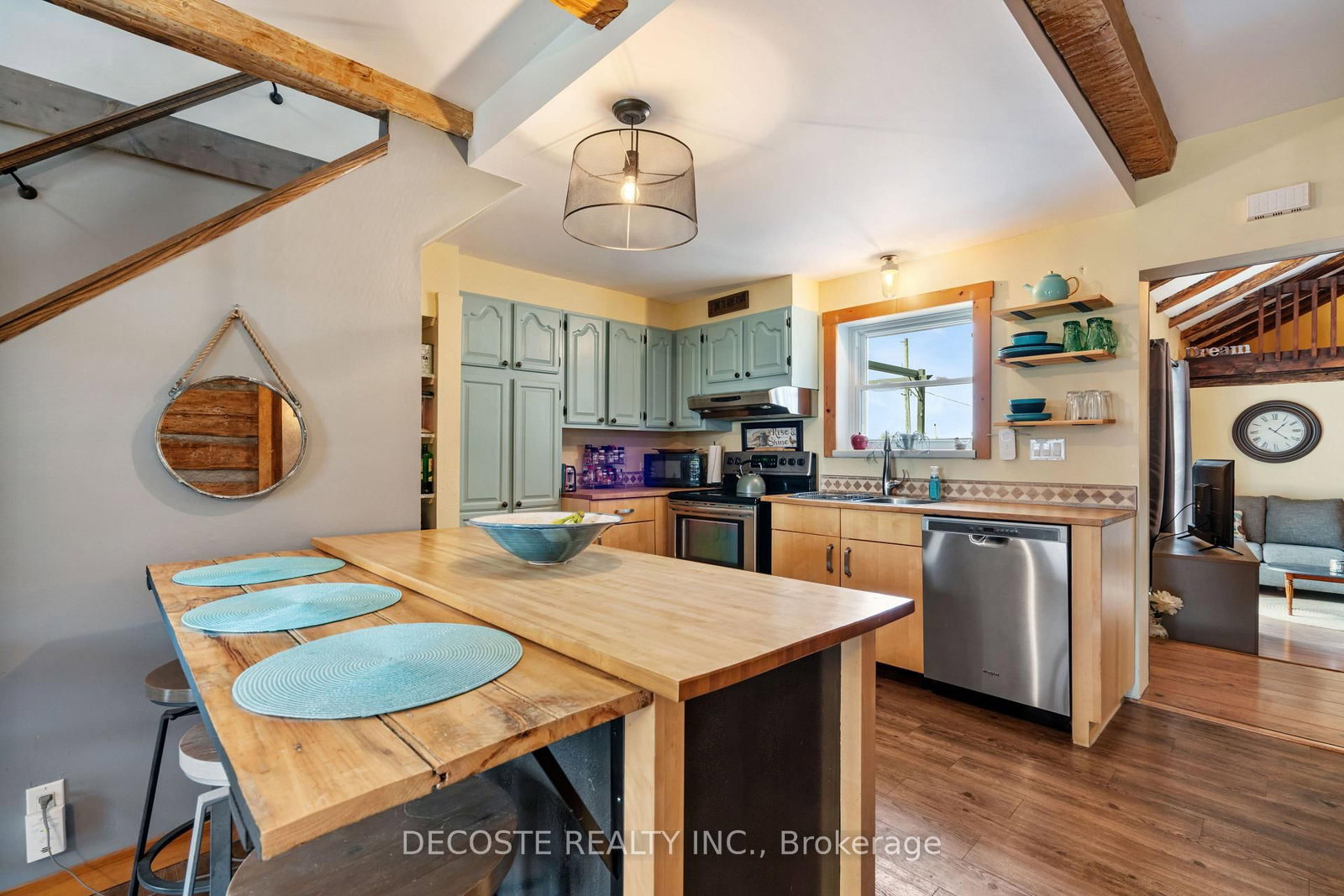 Listing Image 15