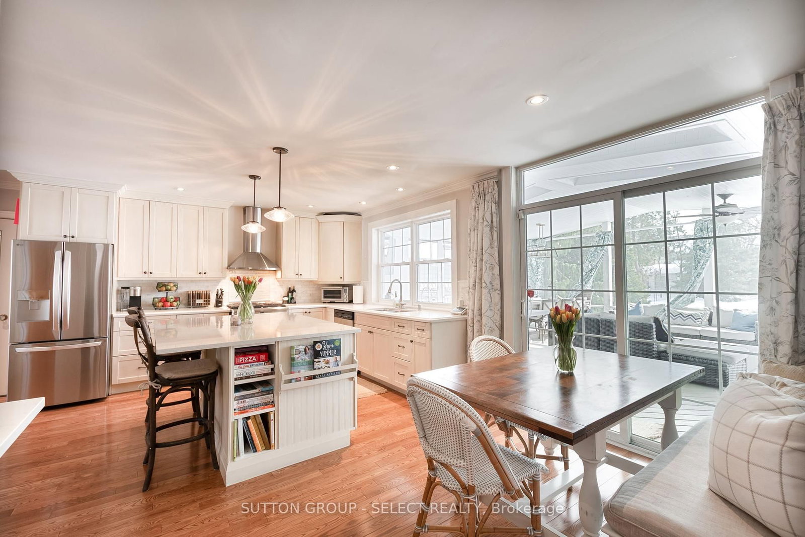 Listing Image 10