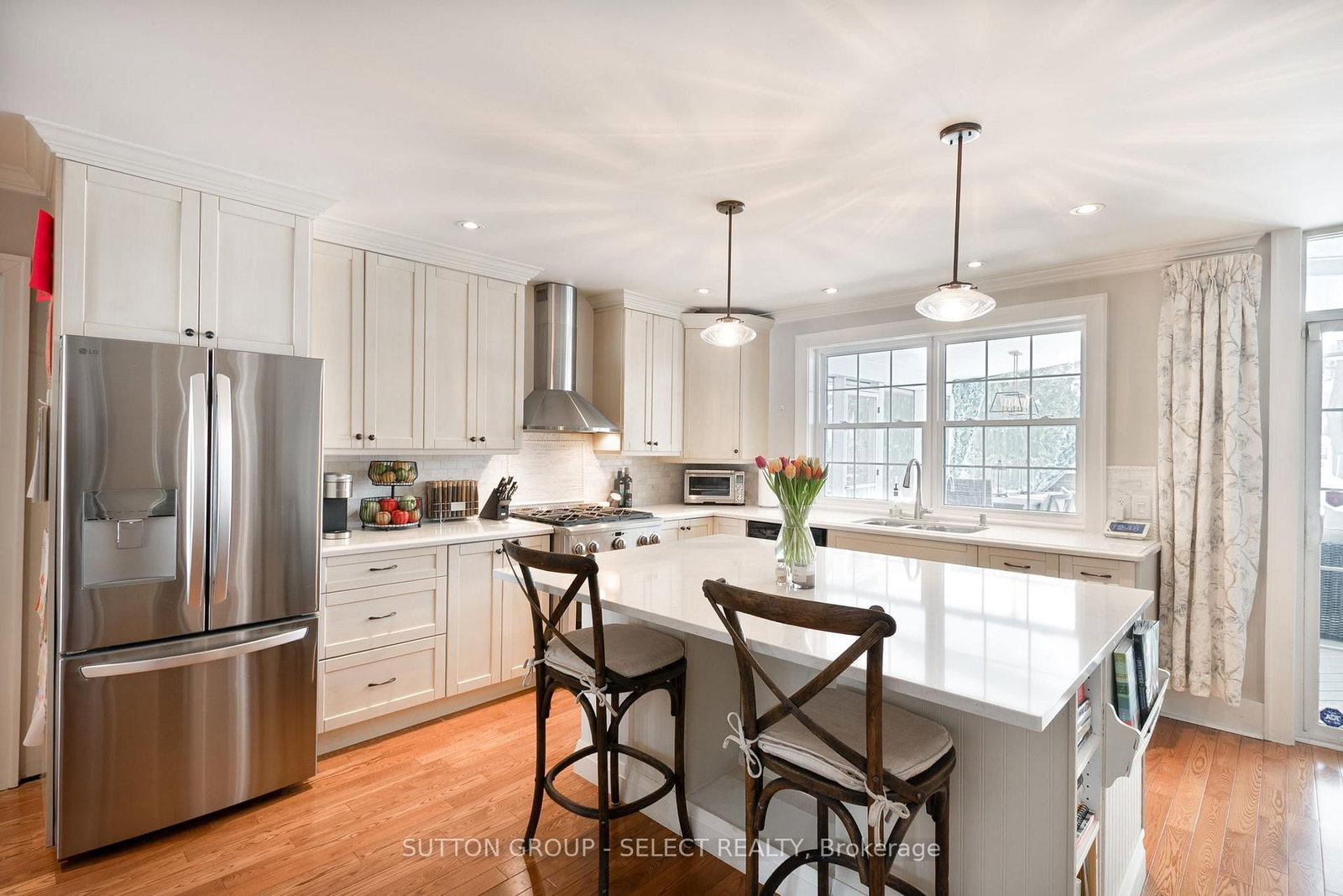 Listing Image 12