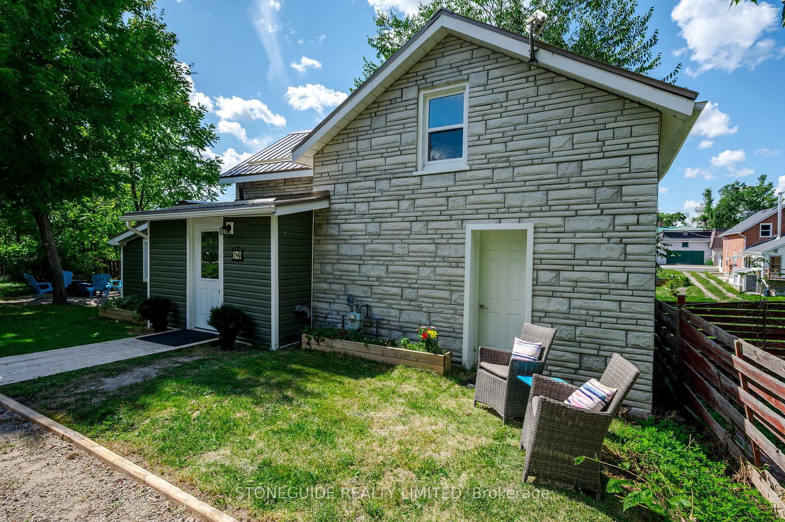 Listing Image 28