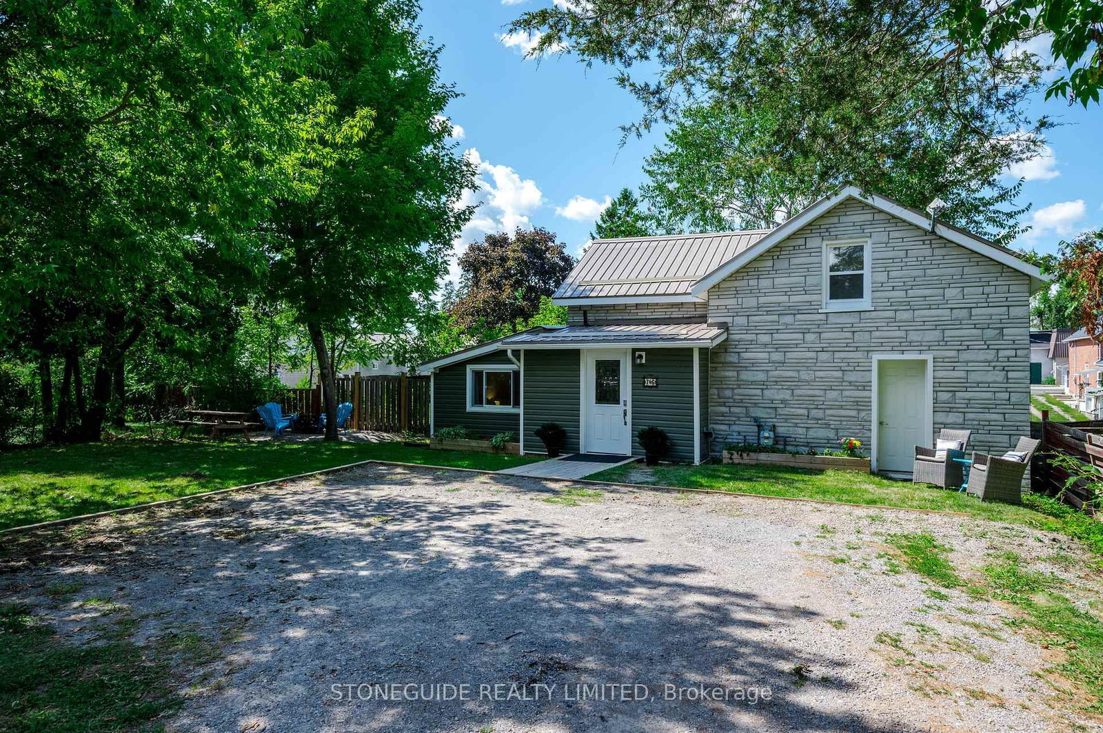 Listing Image 3