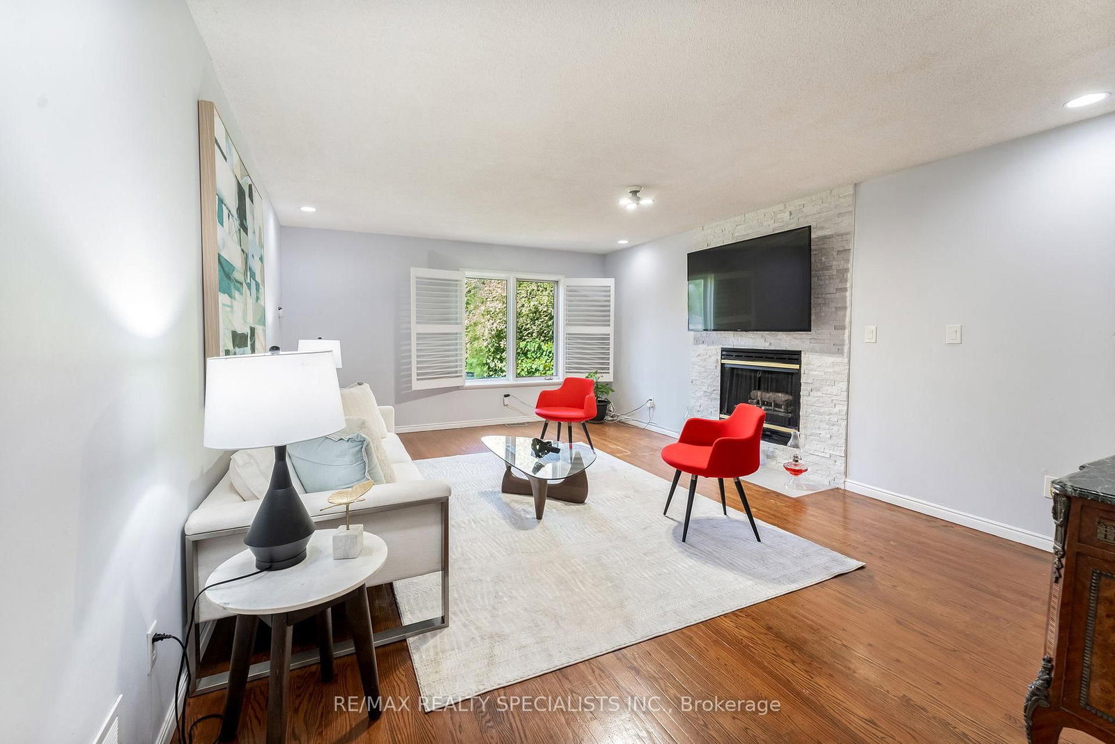 Listing Image 15
