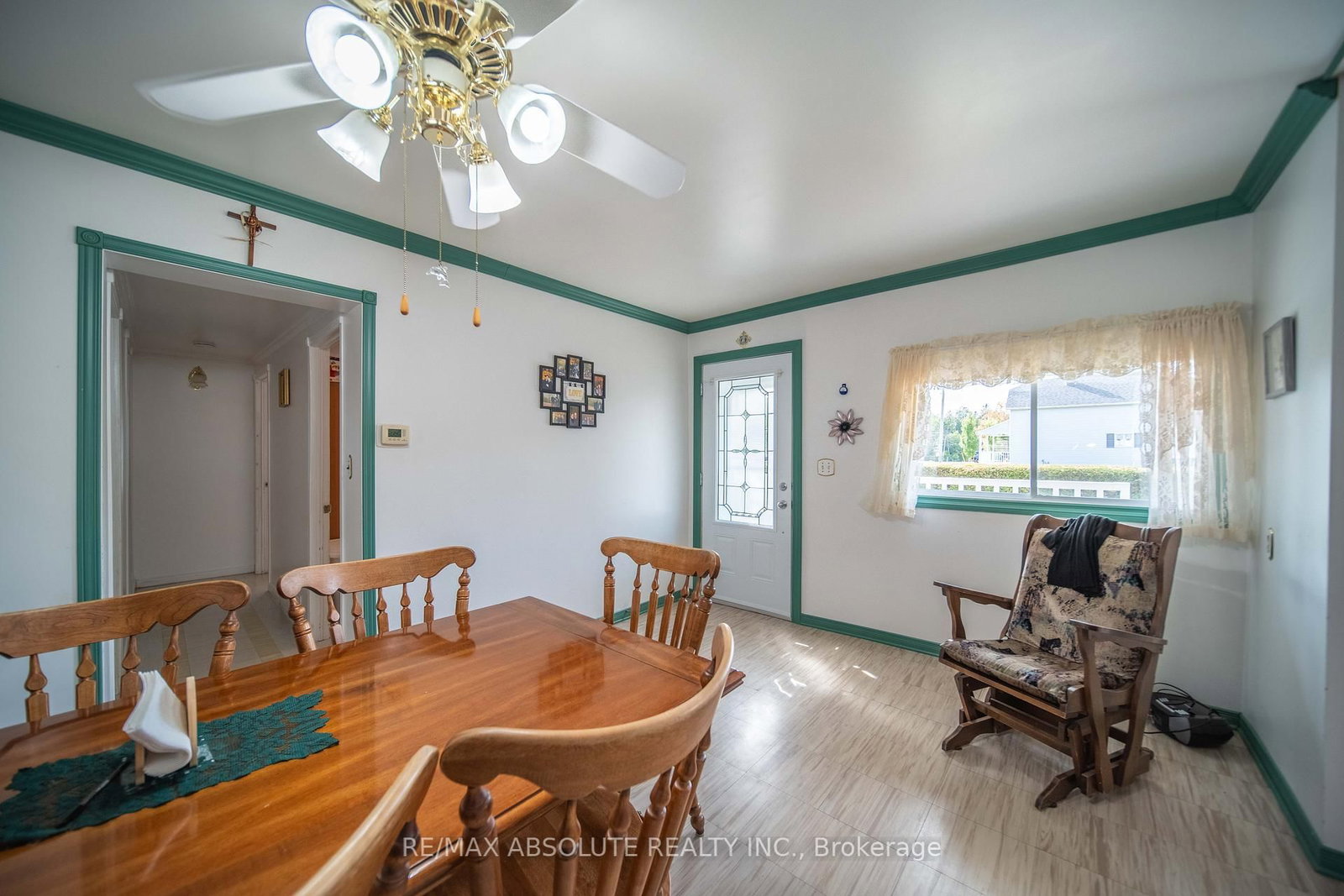 Listing Image 10