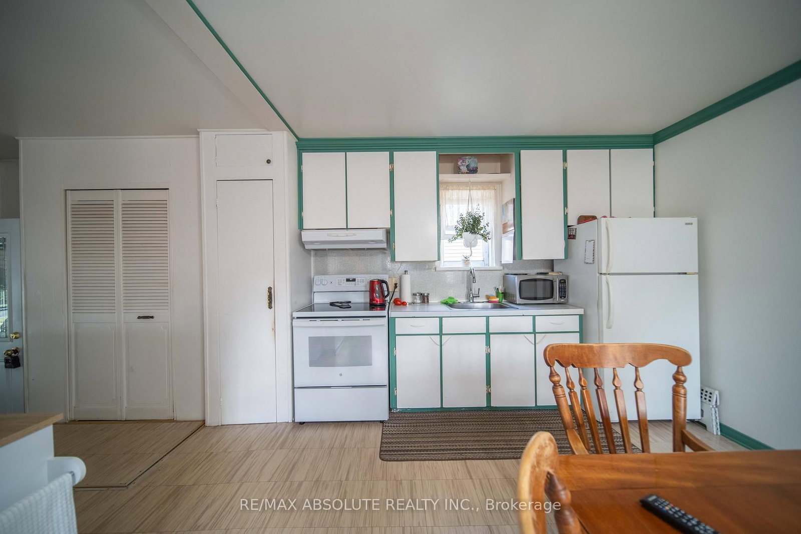 Listing Image 14