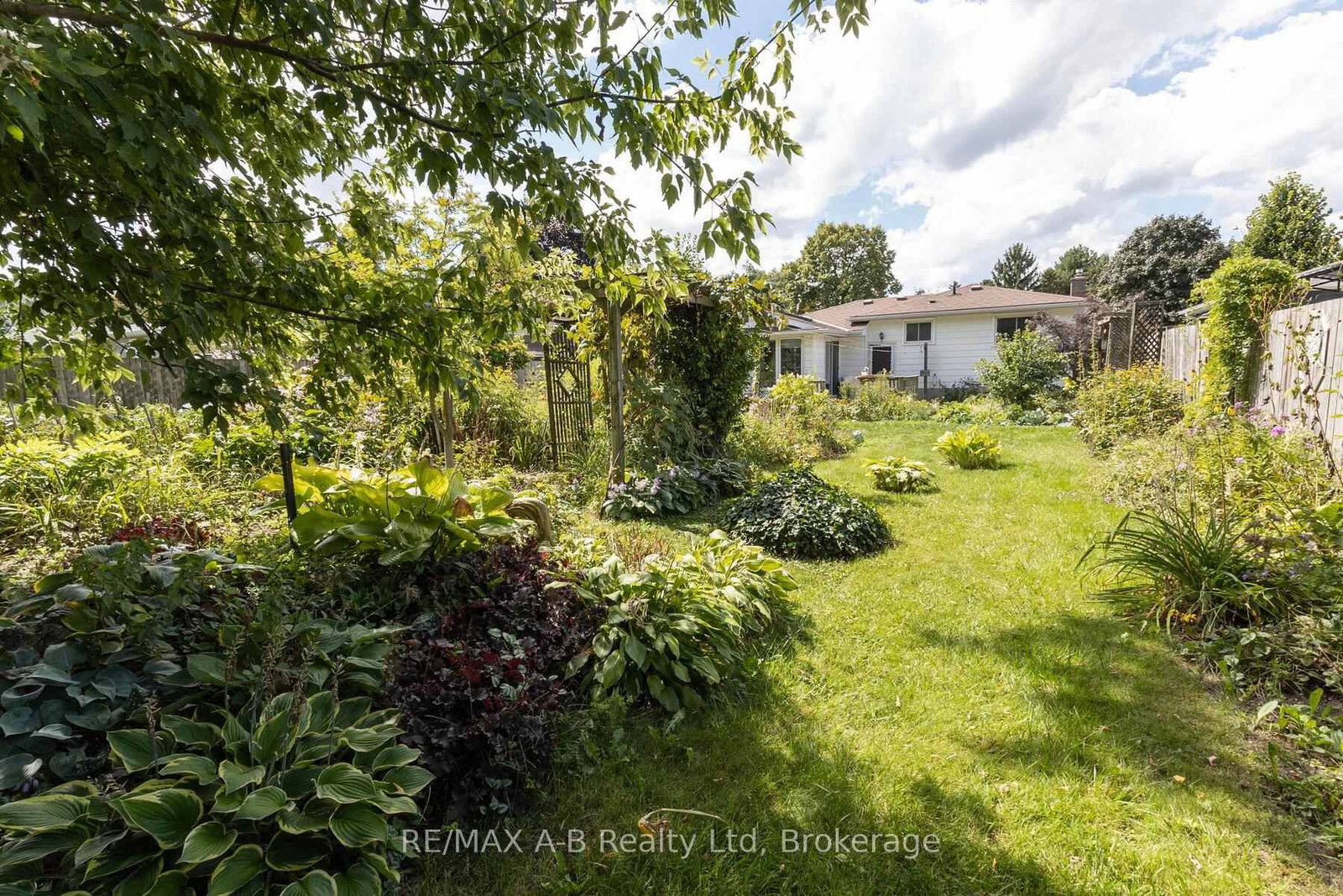 Listing Image 22