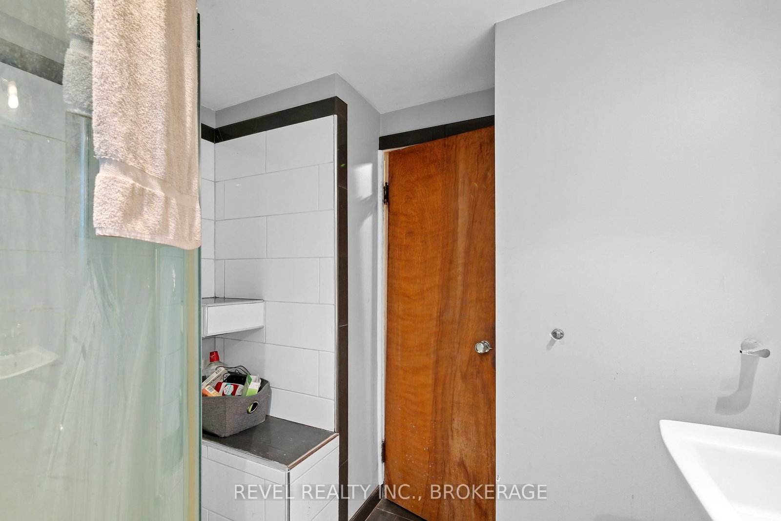Listing Image 30