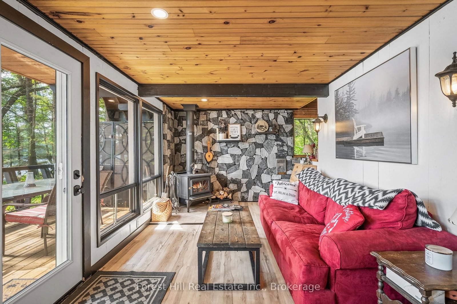 Listing Image 9
