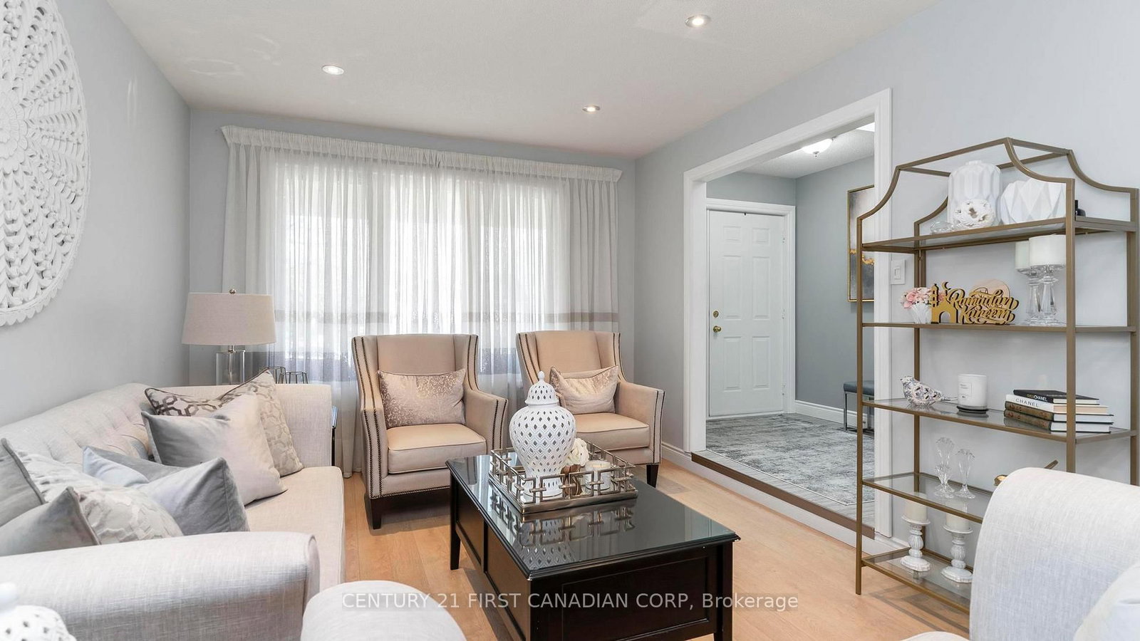 Listing Image 9