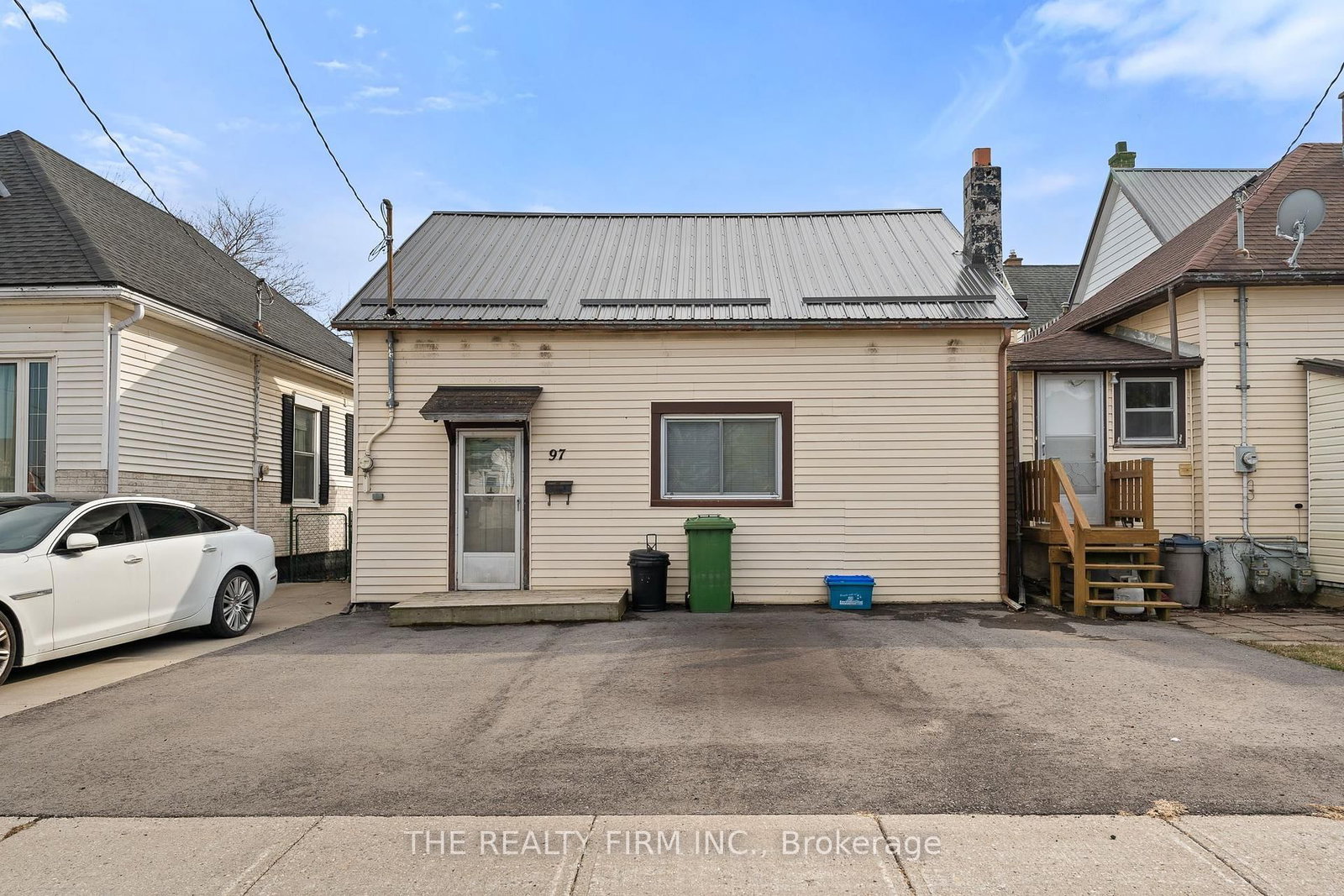Listing Image 7