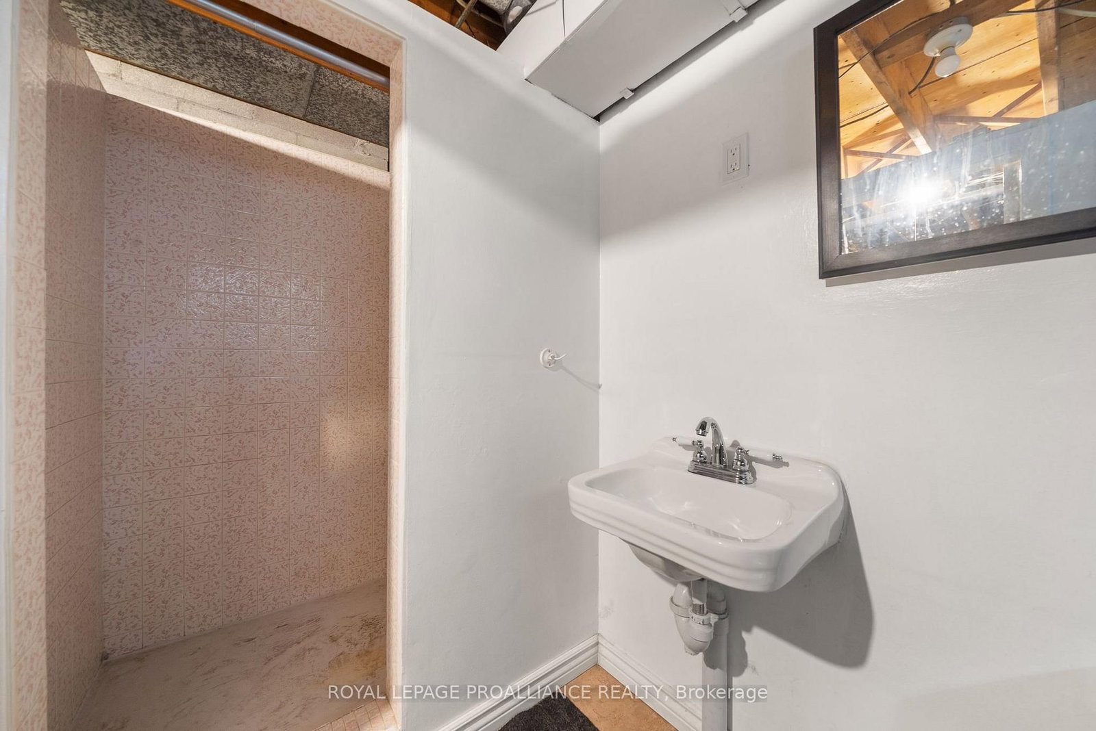 Listing Image 30