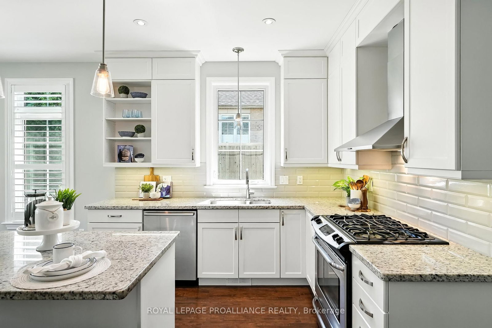 Listing Image 19