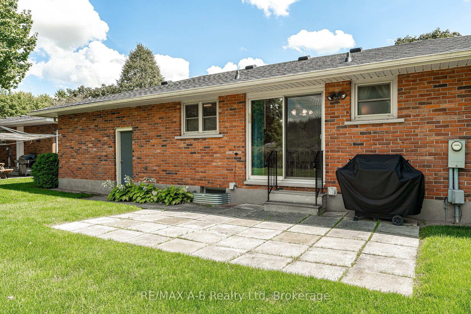 Listing Image 36