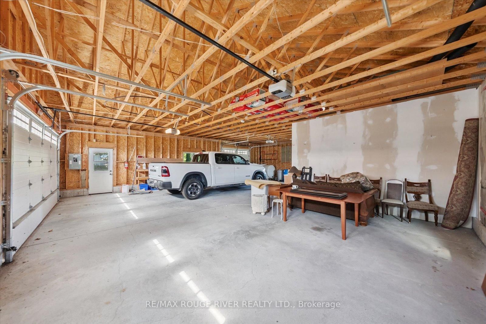 Listing Image 30