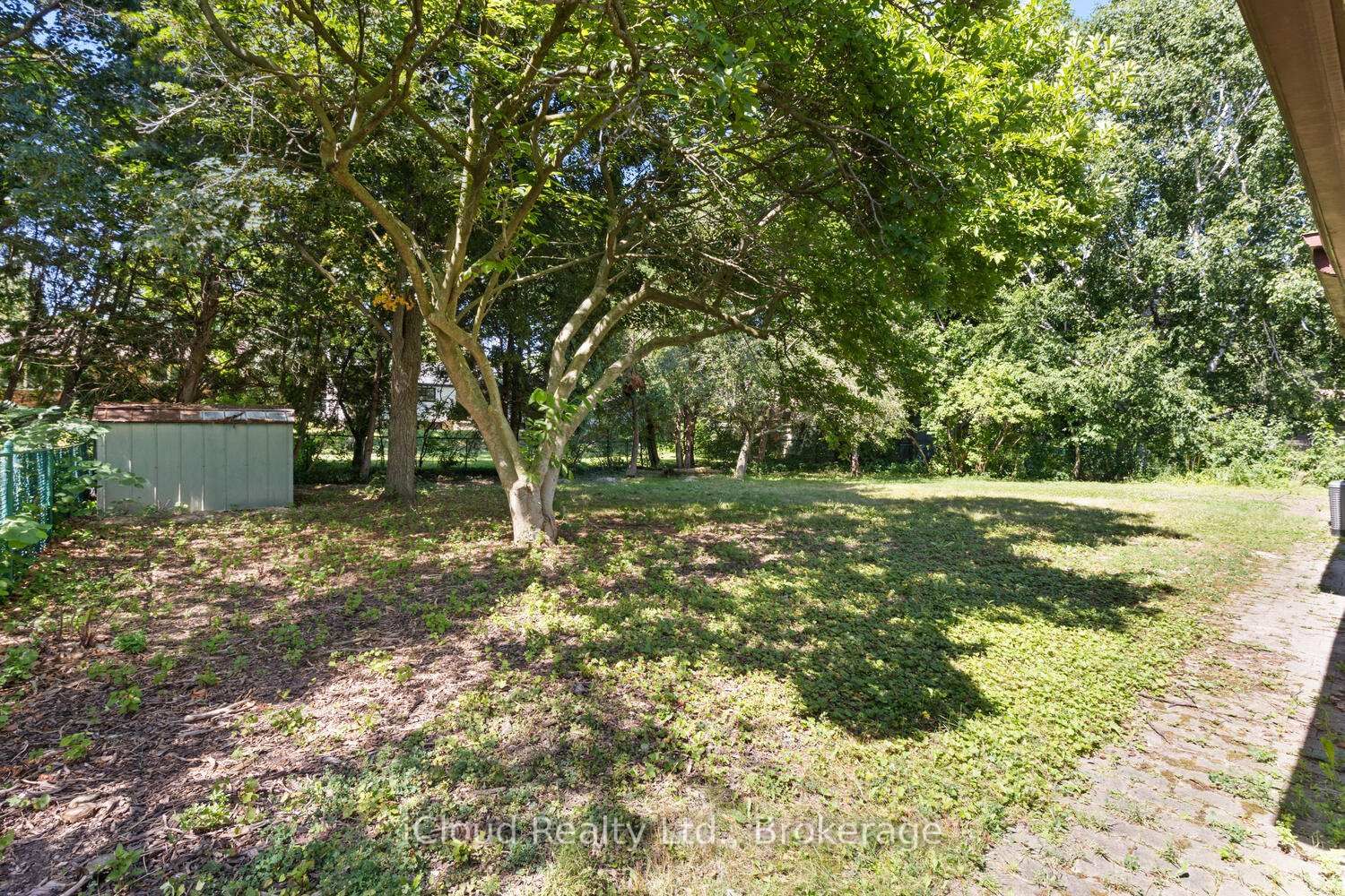 Detached House sold at 291 NEVILLE Drive, London North, Ontario, N6G 1C3 - North K - MLS: X12377876